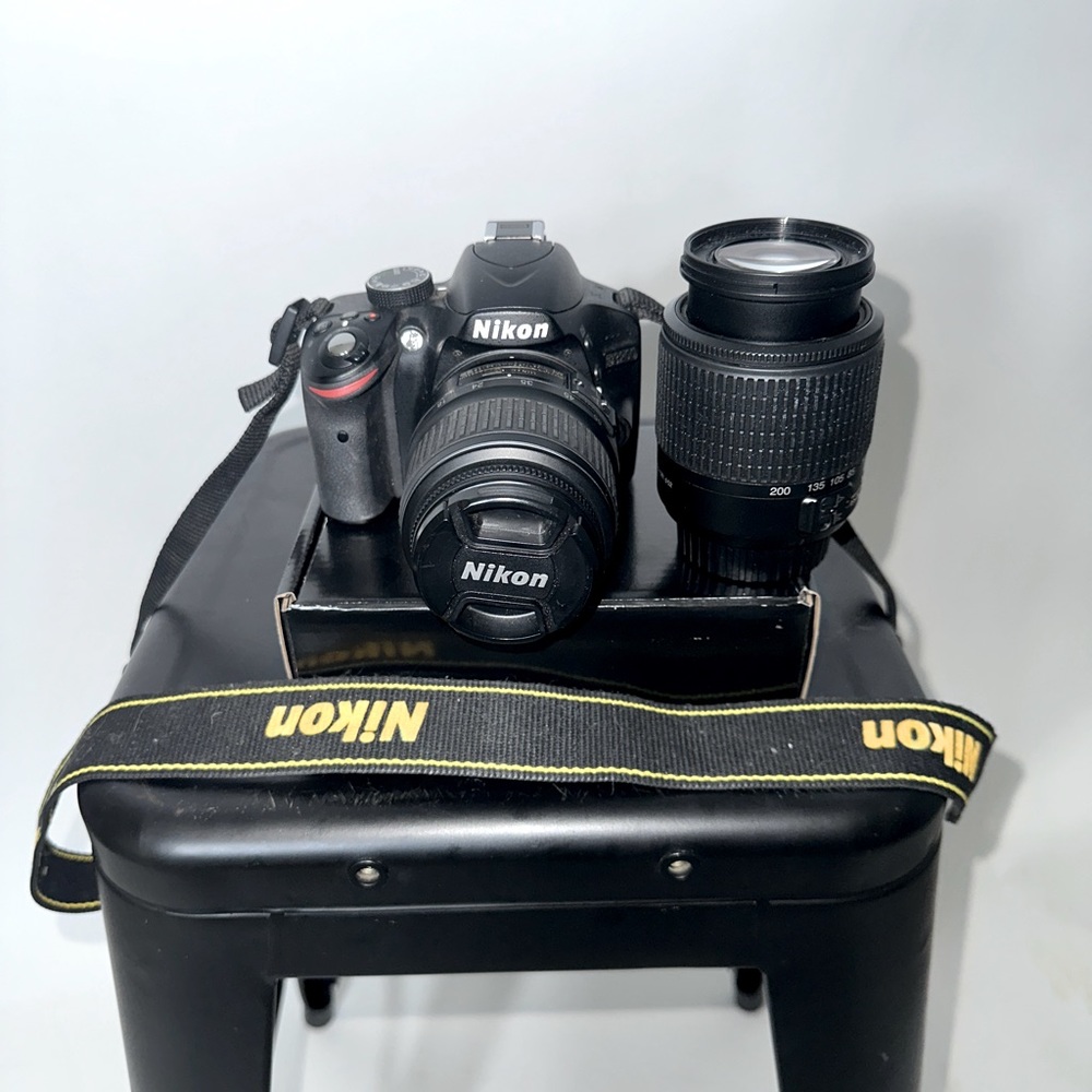 Nikon - D3200 Camera photo & Video Kit / Af-s Dx Zoom-Nikkor 18-55mm f/3.5-5.6G
